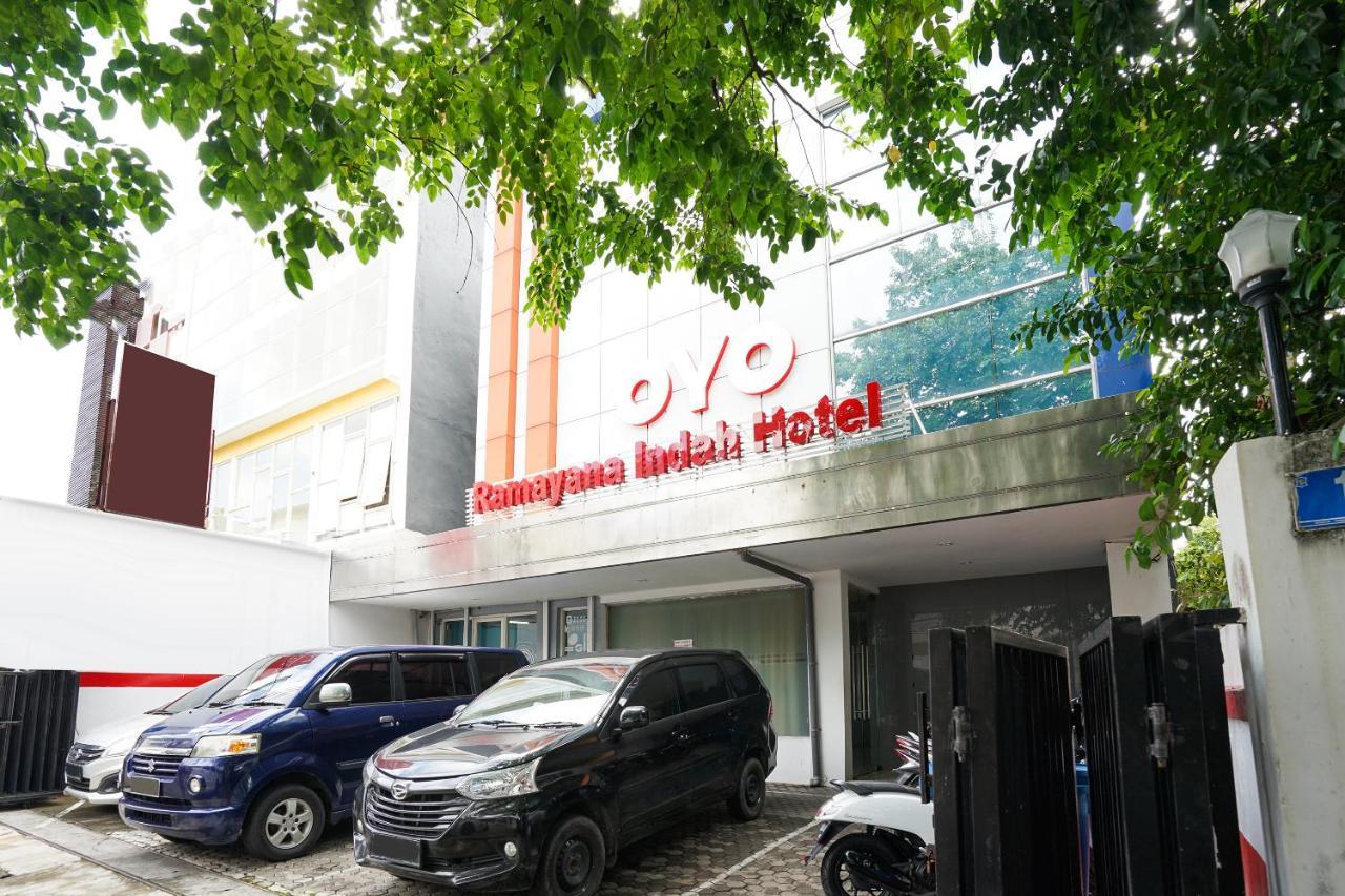 Готель Reddoorz @ Panglima Sudirman Сурабая Екстер'єр фото